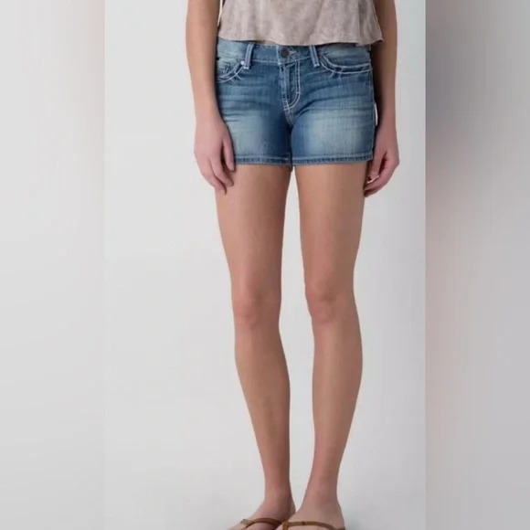 Women’s BKE Buckle Blue Jean Denim Culture Short Stretch Shorts Lemmon EUC 33 - Picture 2 of 16